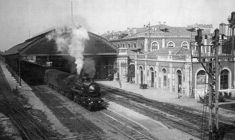 003 STAZIONE-INTERNO-PRIMA.jpg