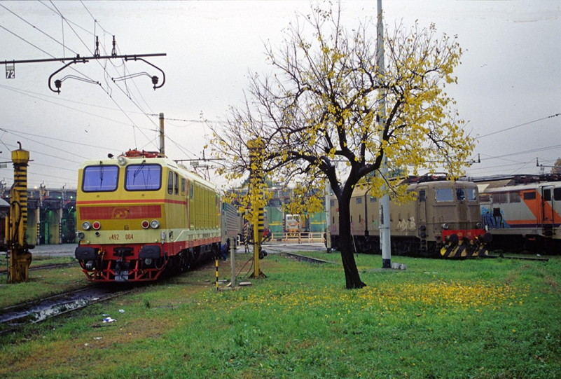 E 492 004 2000 Mi Smto.JPG