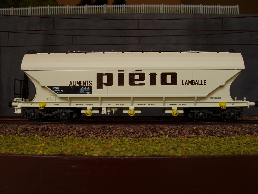 Rivarossi 2135.jpg