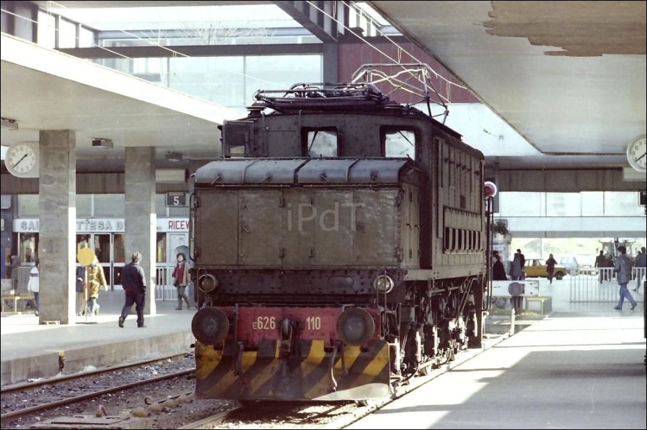 E626.110 P DX Milano Porta Garibaldi 02.02.1983  by Donato Rossi.jpg