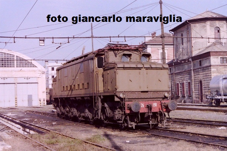 E626.198 P SN DL Novi Ligure 1981 by Giancarlo Maraviglia.jpg