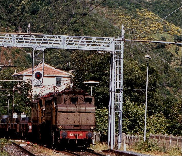 E626.221 A DX Santuario 13.06.1982.jpg