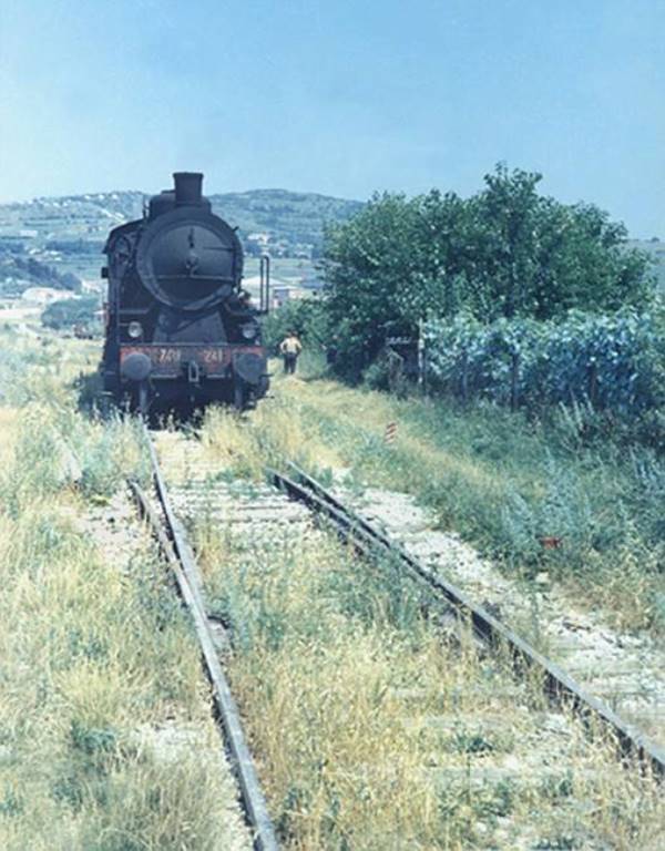 740.241 1966.00.00 Trieste S.Anna.jpg