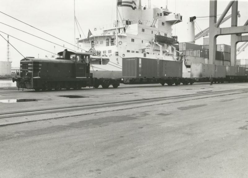 1980 60517 Porto Industriale Porto Marghera Save0011.jpg