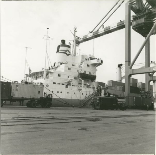 1980 60858 Porto Industriale Porto Marghera Save0009.jpg