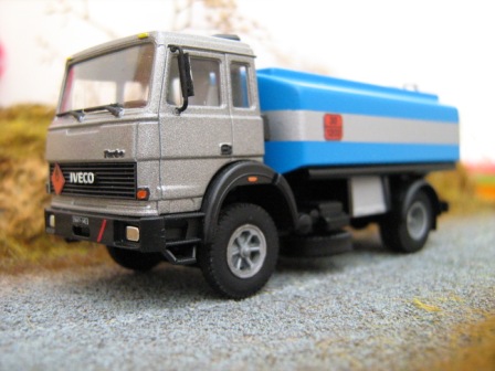 cisterna-iveco-praline.JPG