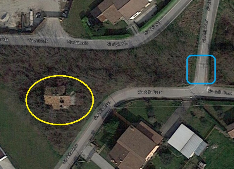 Km 4 208 casello e rotaie.jpg