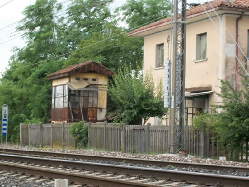 km 18 006 ex-Bivio Piave (M. Figus, 2010).jpg