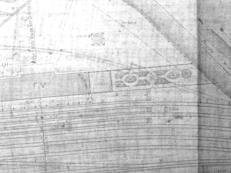 0001 binario piazzale.jpg