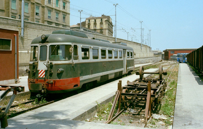 230883fceade03b.jpg