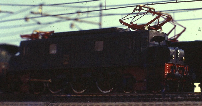 E 326 2b.jpg
