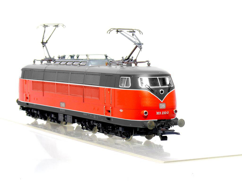103_v200-anstrichedkx6.jpg