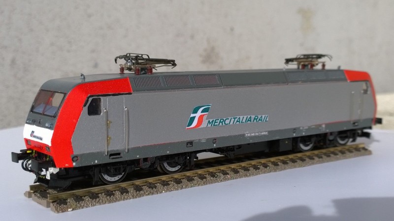 E 483 akiem.jpg