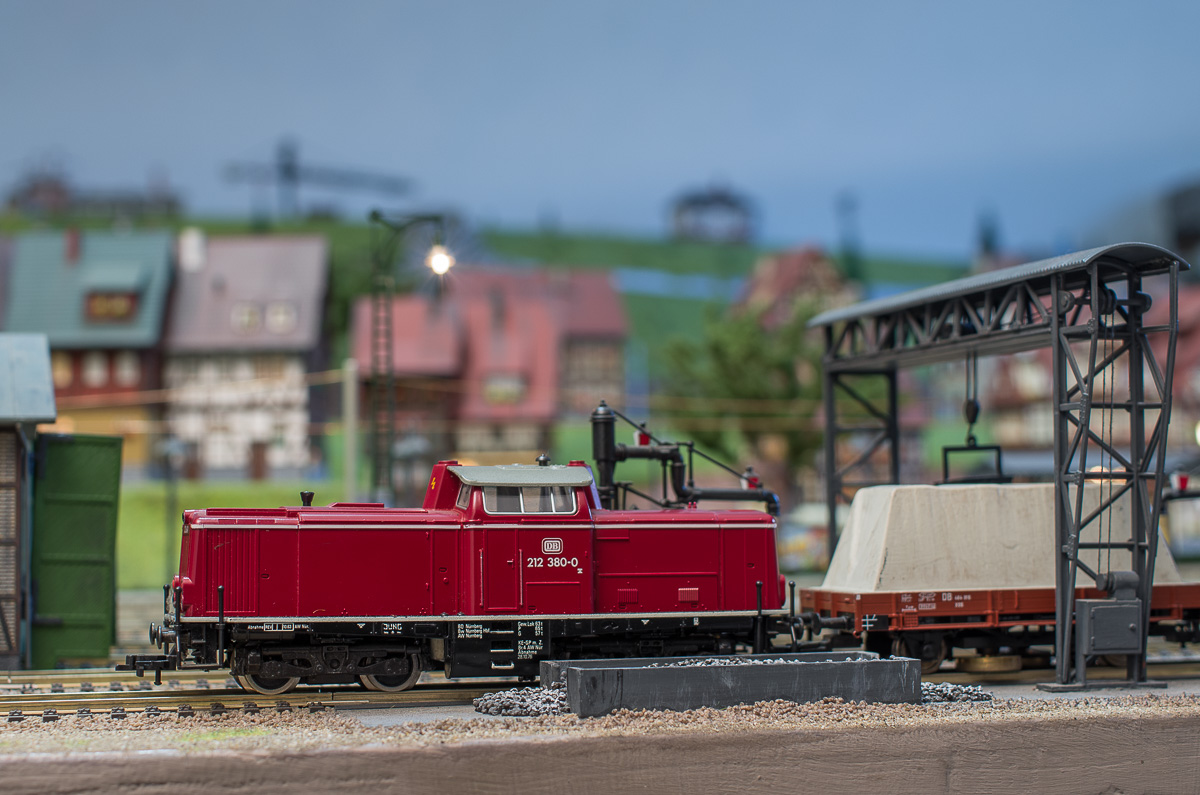 Plastico DB-16.jpg
