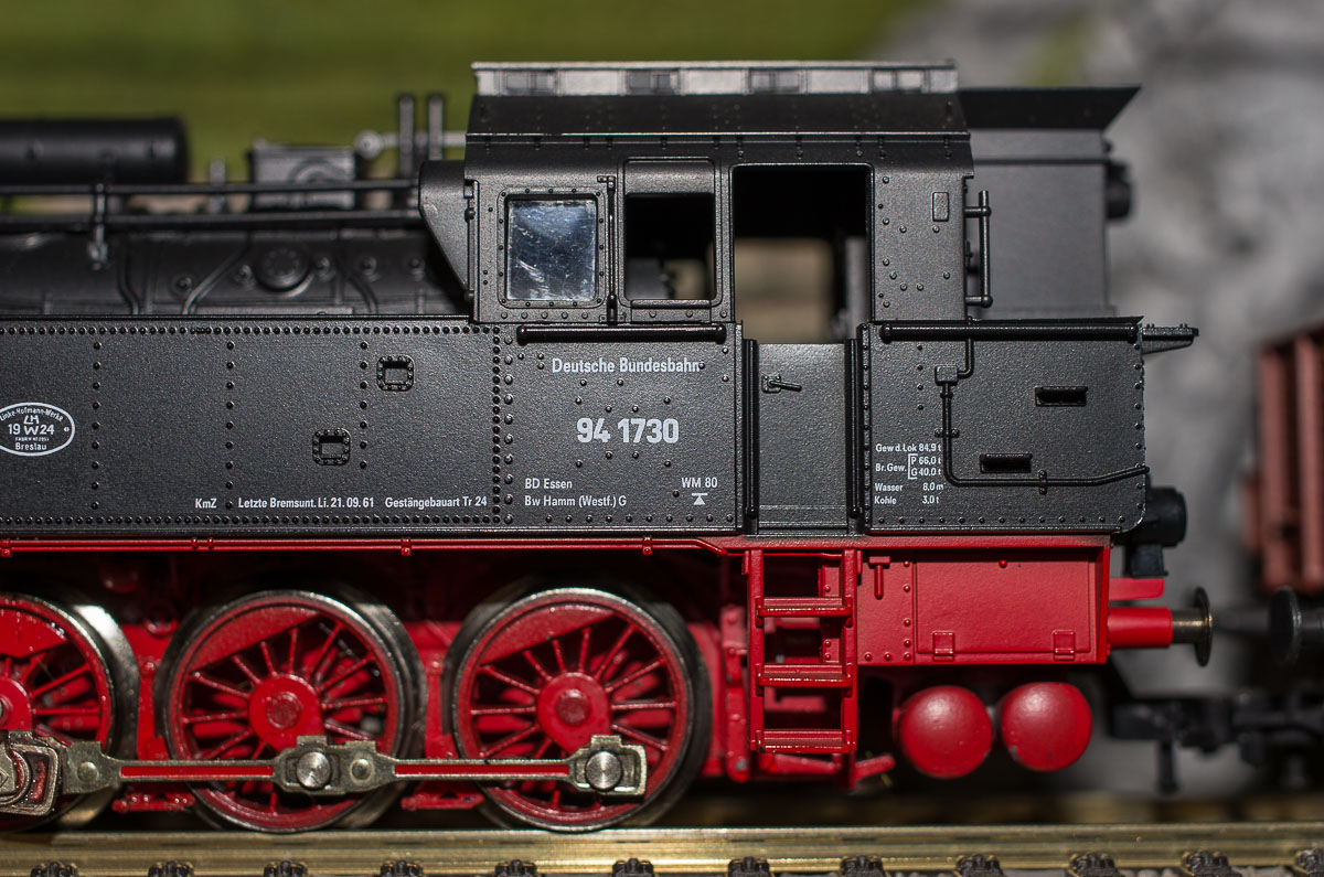 Plastico DB-22.jpg
