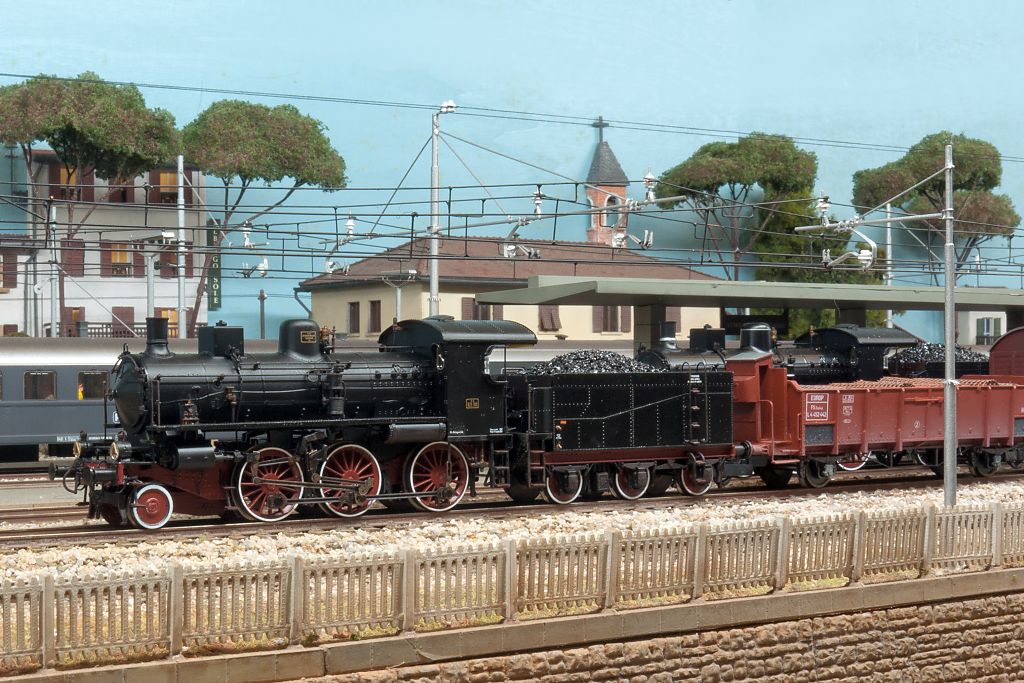 GR625100-02.jpg