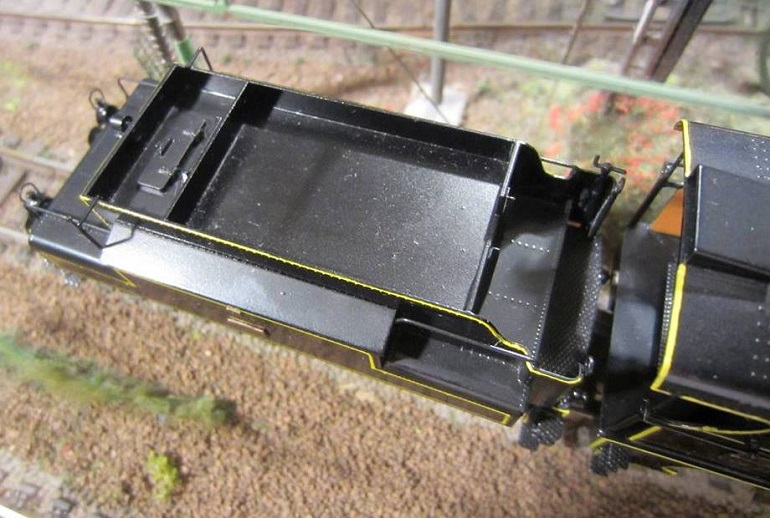 LOCO5.jpg