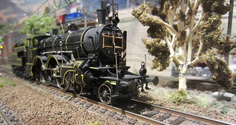 LOCO1.jpg