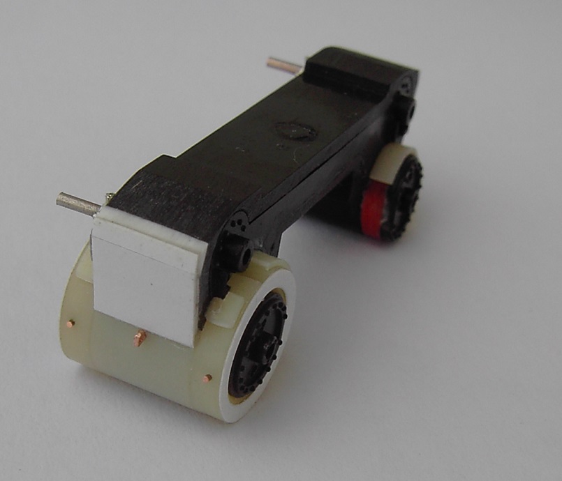 GR 687 001-3.jpg