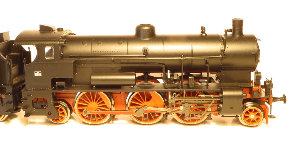 688 001-1.jpg