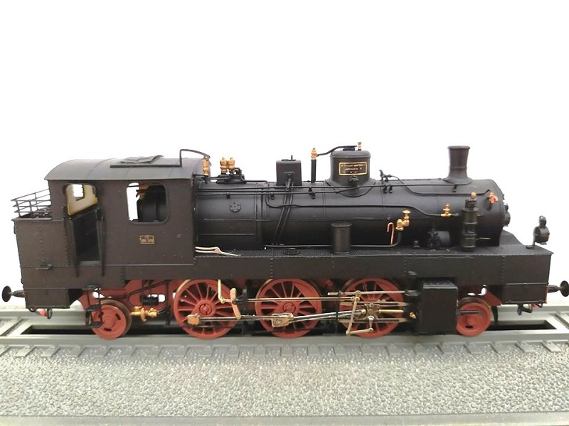 LOCO910.jpg