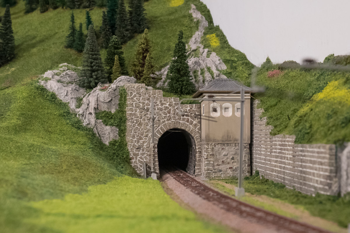 Tunnel Solis e cabina elettrica-5.jpg