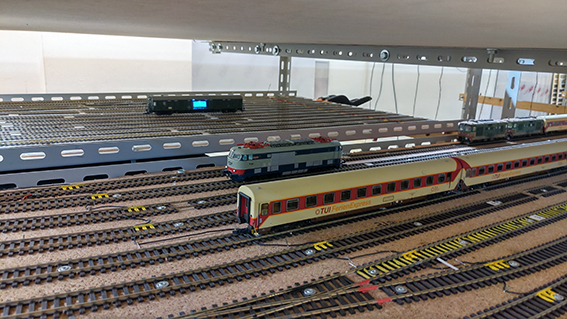 CM 02 F.jpg