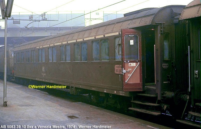 PHOTORAIL.jpeg