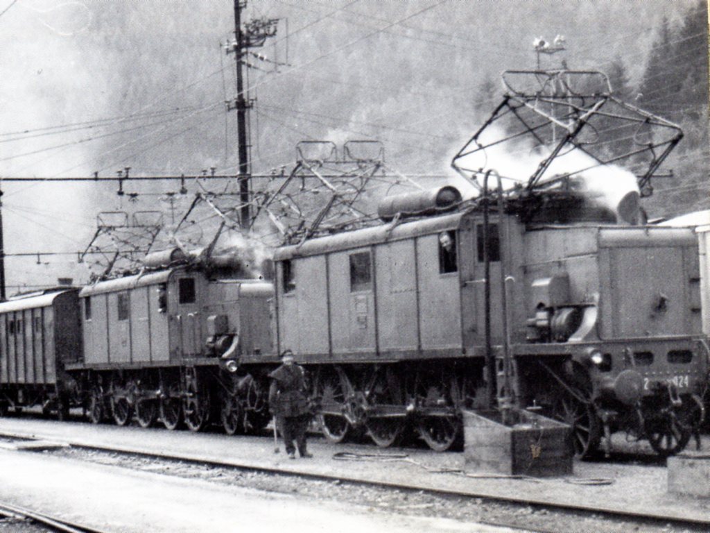 201546111216_E-432-1.jpg