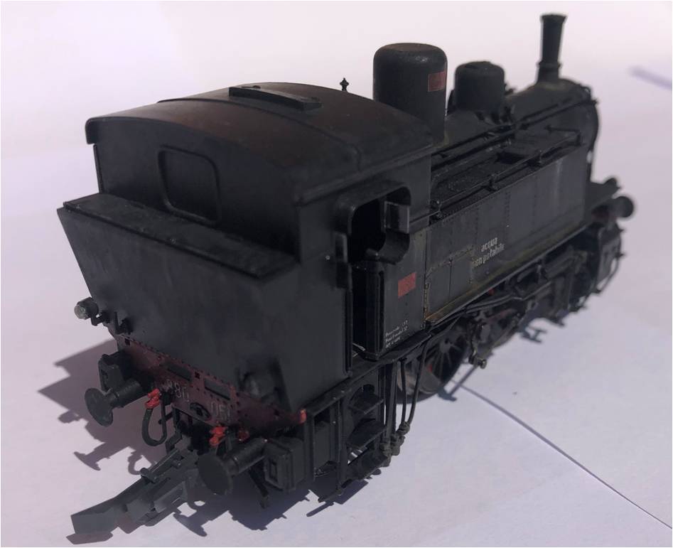 880 051_2.jpg