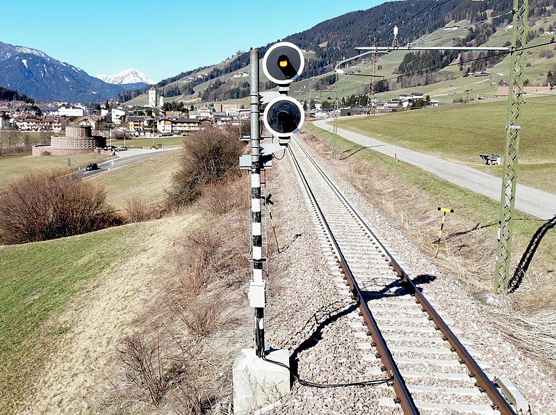 800px-SegnaleAvvisoSanCandido.jpg