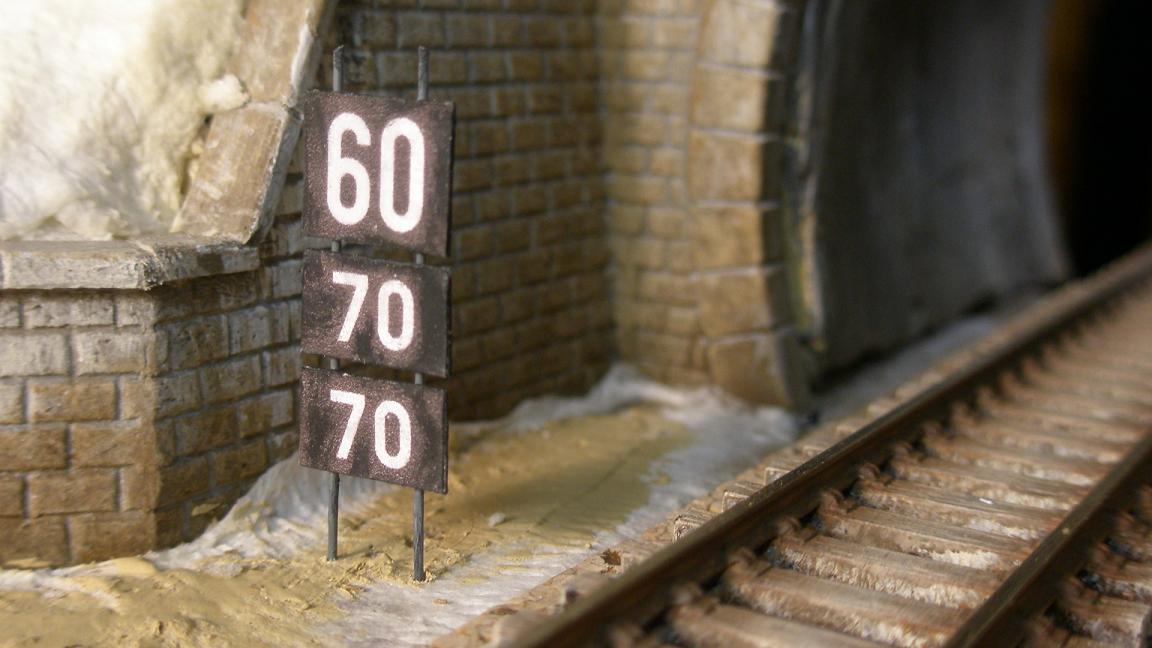 25 diorama.JPG