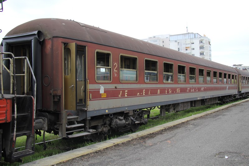UIC-X albania.jpg