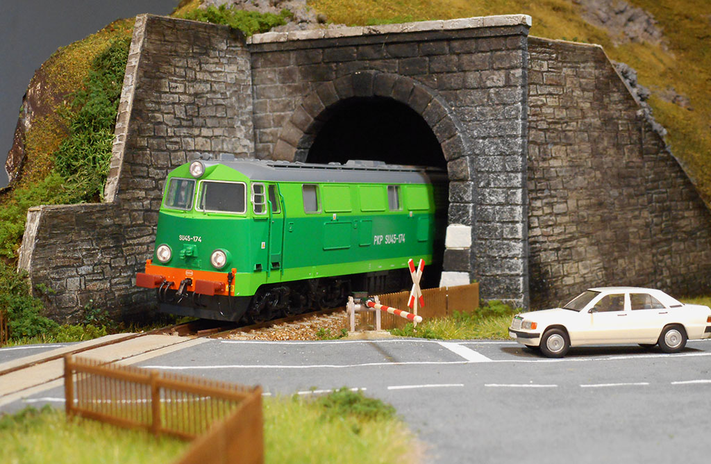 SU45 270820 bis.jpg