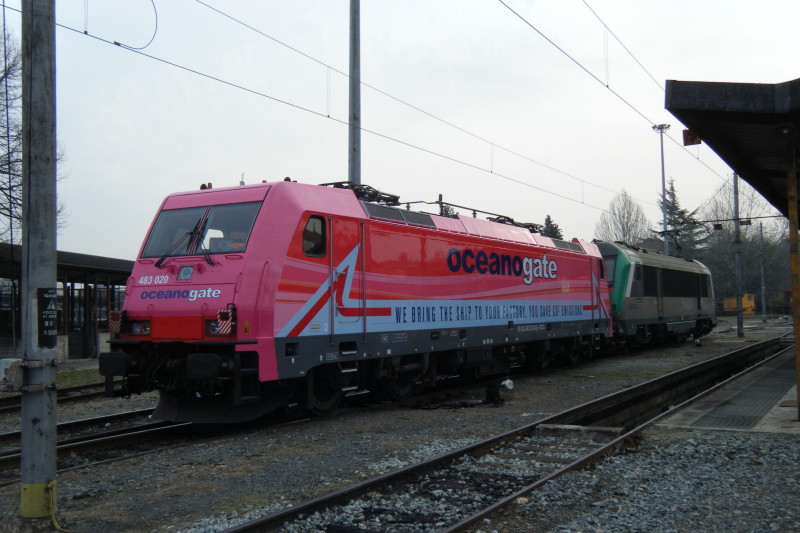 E483_020_OCG.JPG