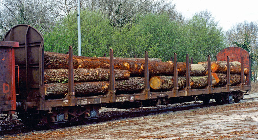 31 87 352 7 879-4 Roos R56-6 St-Mariens en 2000.jpg