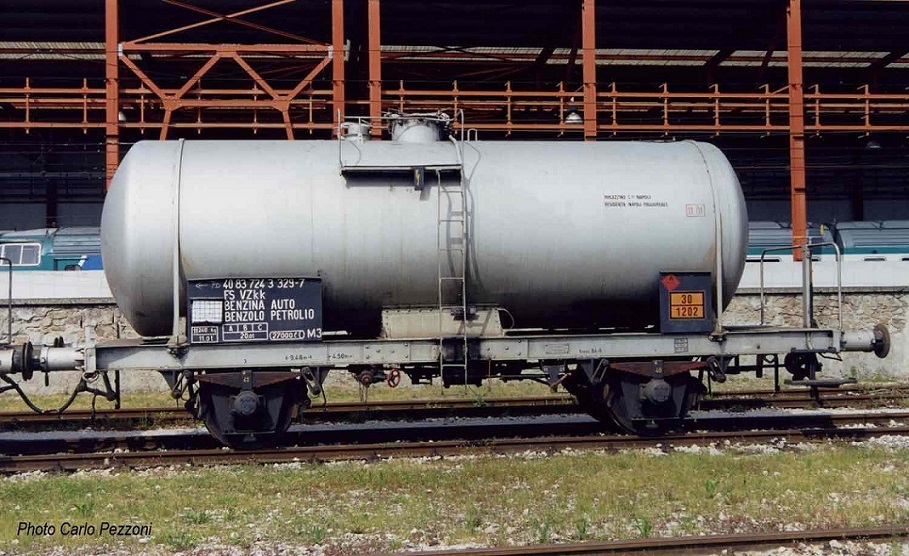 hr6490-1-0000a.jpg