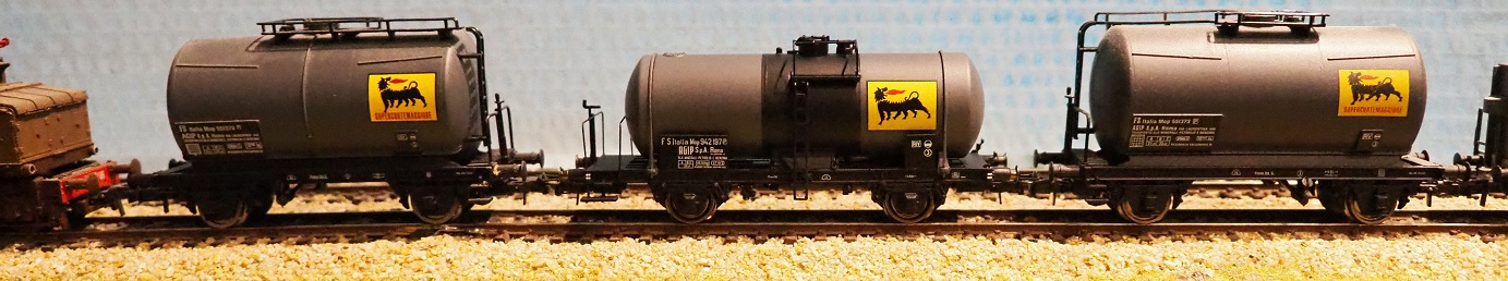 PB090649 (3).JPG