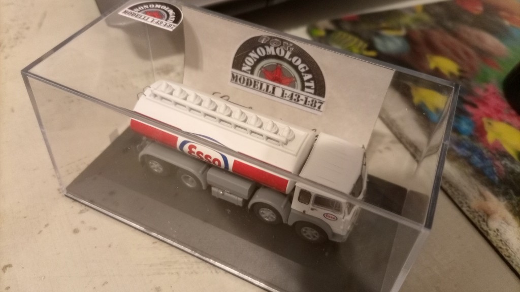 690-esso2.jpeg