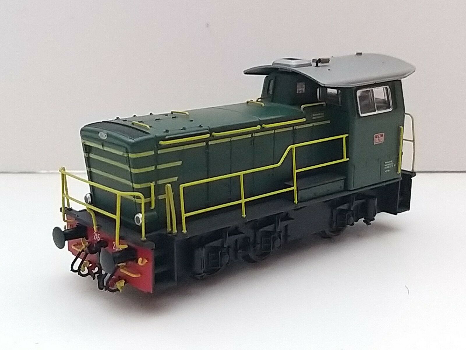 Rivarossi-Art-1750-Locomotiva-Diesel-da-manovra-FS.jpg