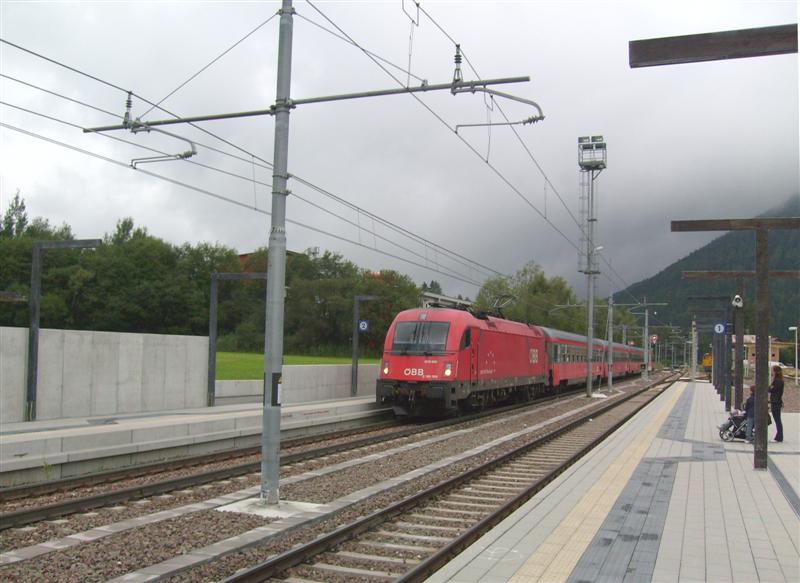 S7304259 (Medium).JPG