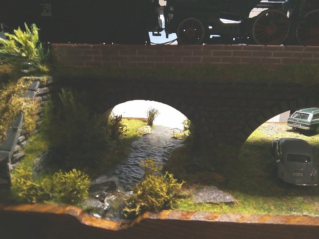 Diorama 32x15_18.jpg