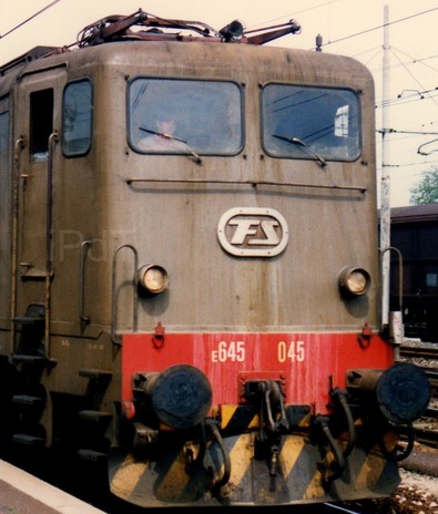 E645.045.jpg
