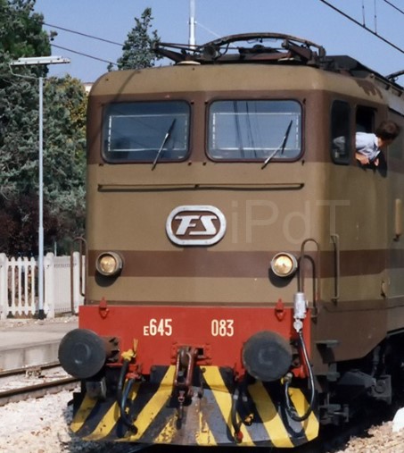 E645.083.jpg