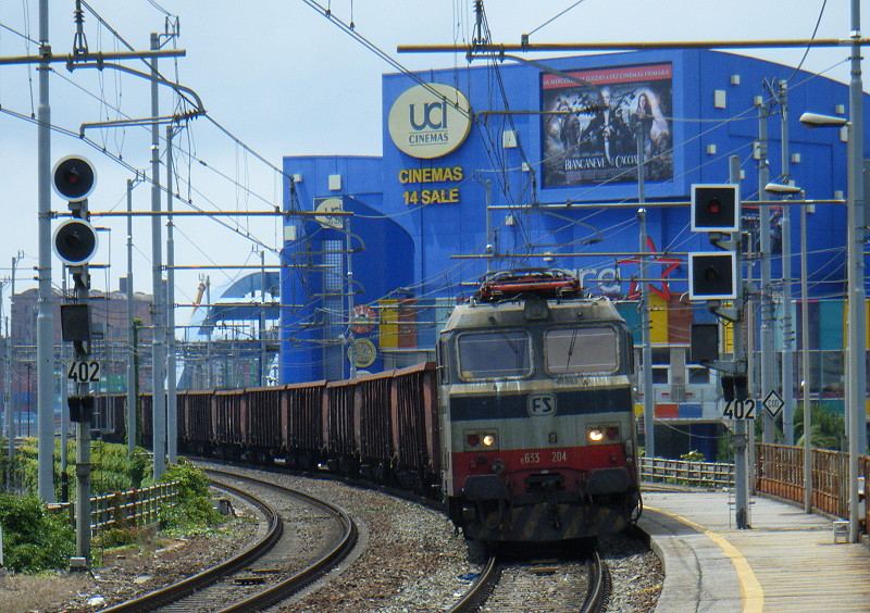 E633_204_SAMPIERDARENA.JPG