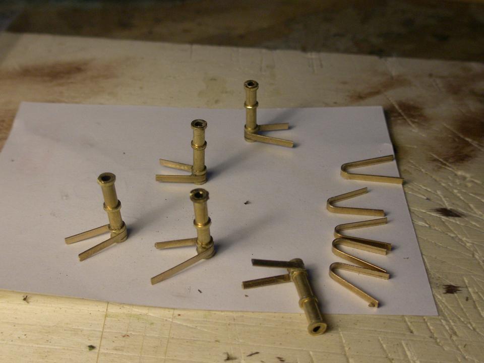 483.57 supporti paleria.JPG