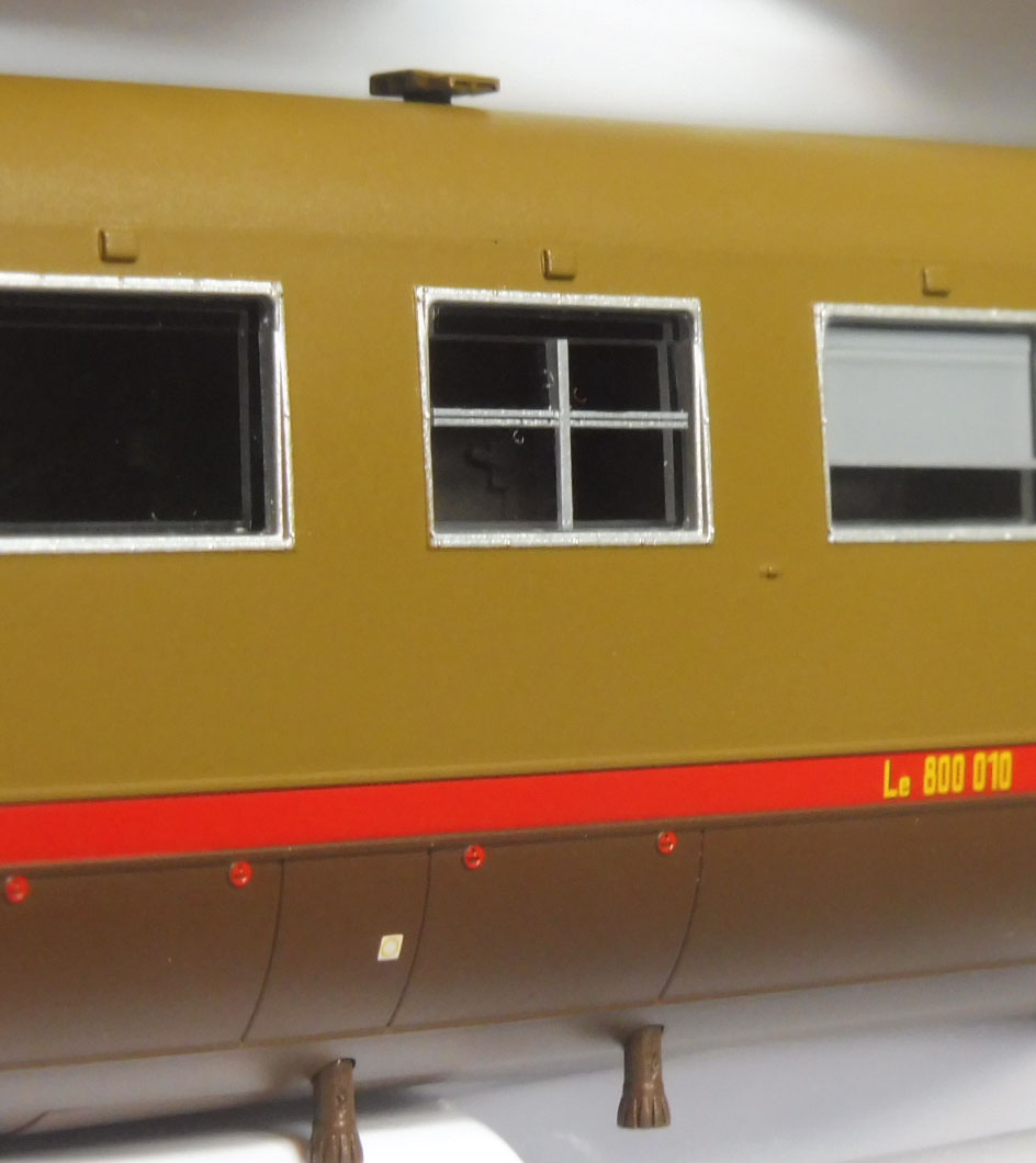 Le800 - 2.jpg