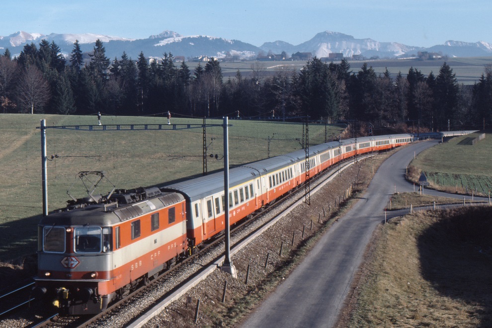 Swiss_Express 2.jpg