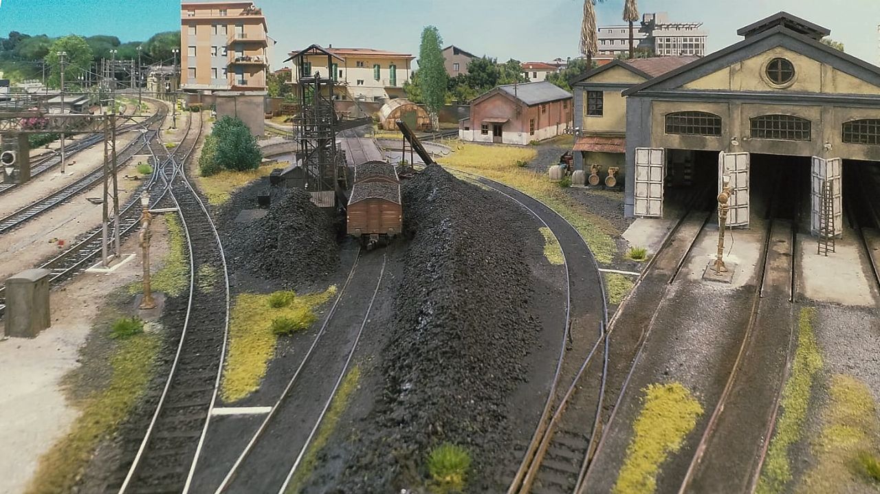 1-small.jpg