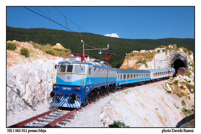 42419970.jpg